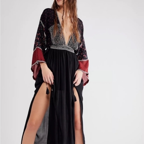 ISO 🚨🚨FREE PEOPLE THESE ITEMS - Picture 1 of 8